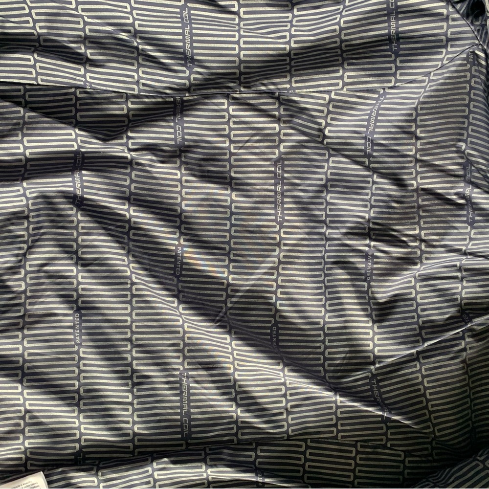 Puffer Jacket - Picture 8 of 10